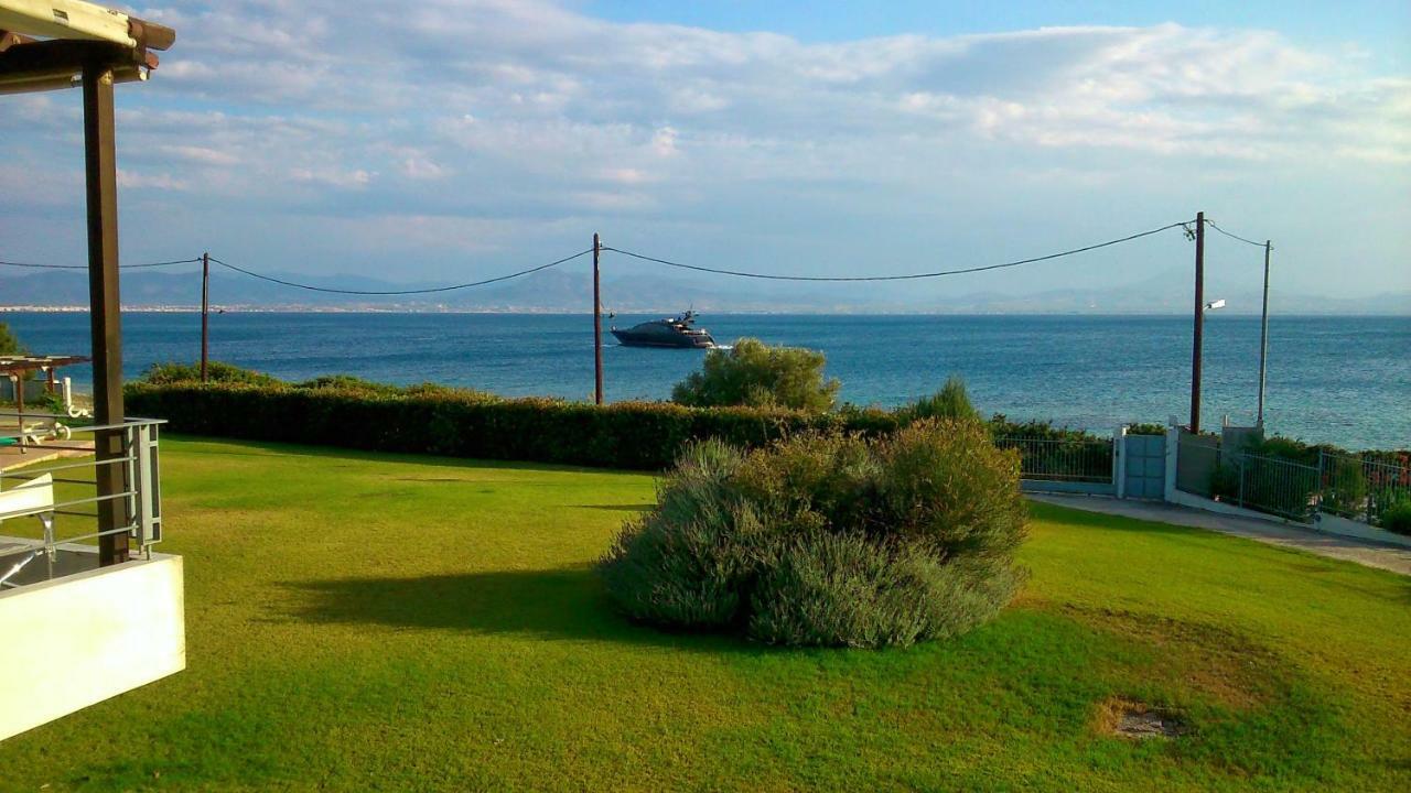 Beautiful House By The Sea,Loutraki Skaloma. Villa Eksteriør billede