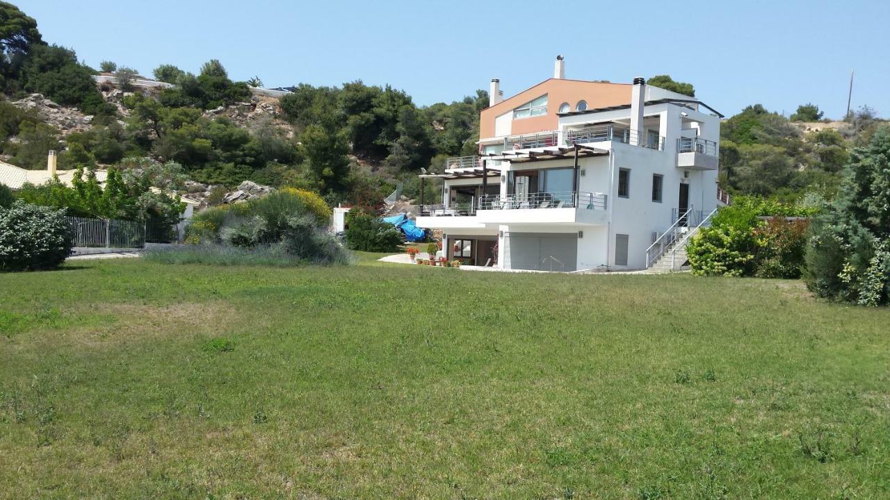 Beautiful House By The Sea,Loutraki Skaloma. Villa Eksteriør billede